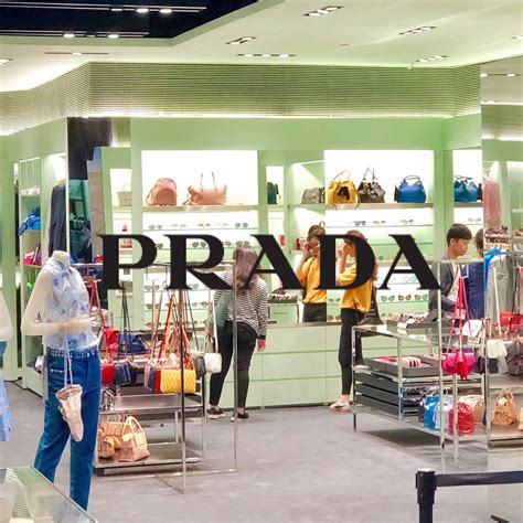 Prada outlet store online